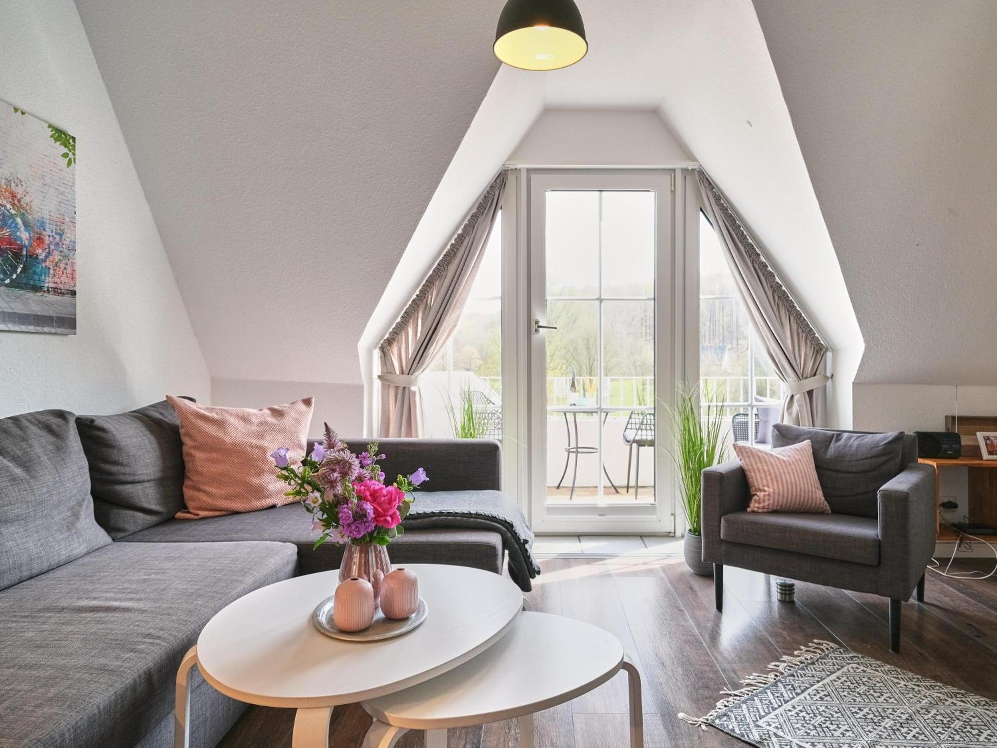 Smile, Wunderschoene Wohnung Direkt Am Strand Харисле Екстериор снимка